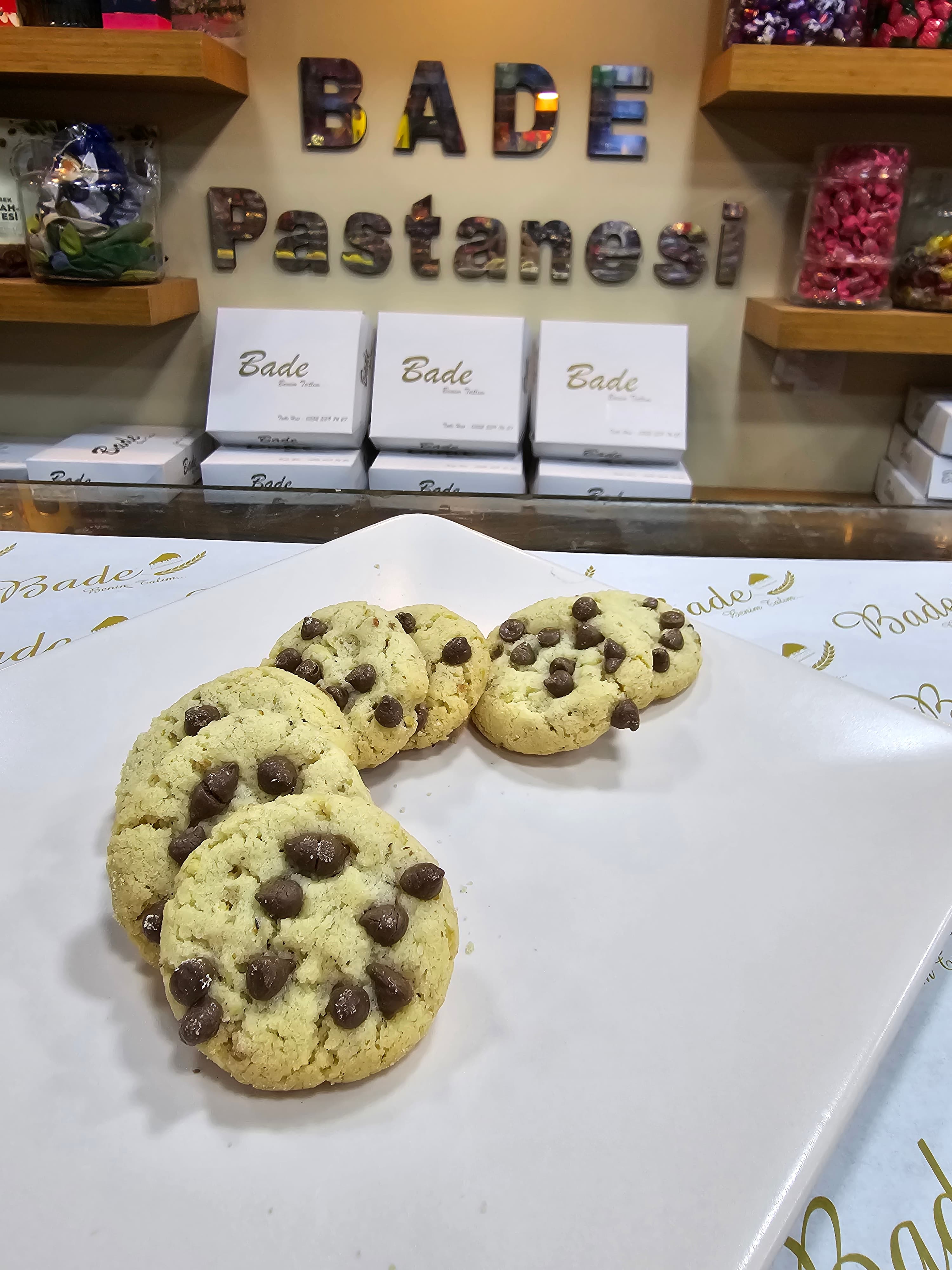 Çikolata Boncuklu Kurabiye